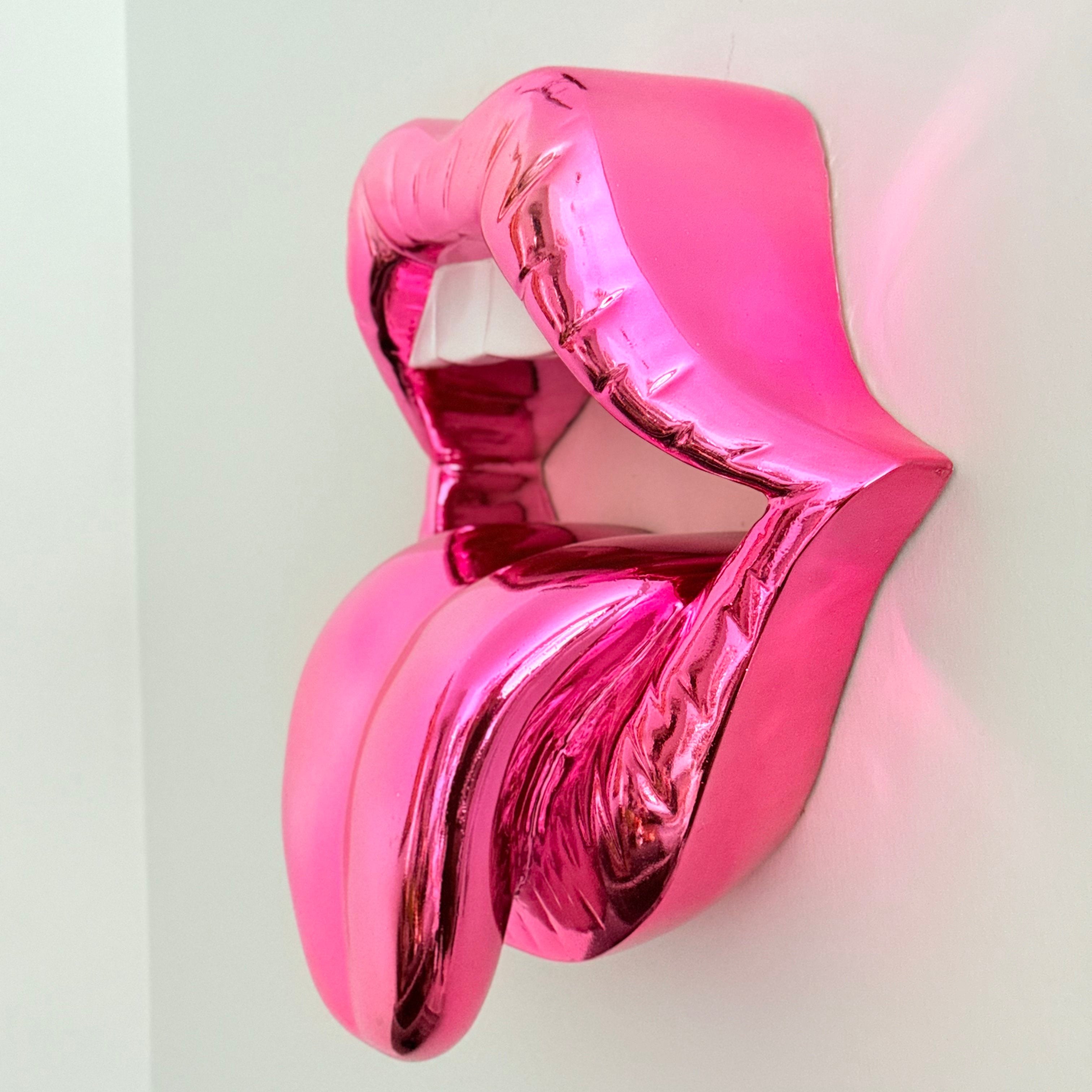 Iconic Kiss | Candy Pink Chrome Edition