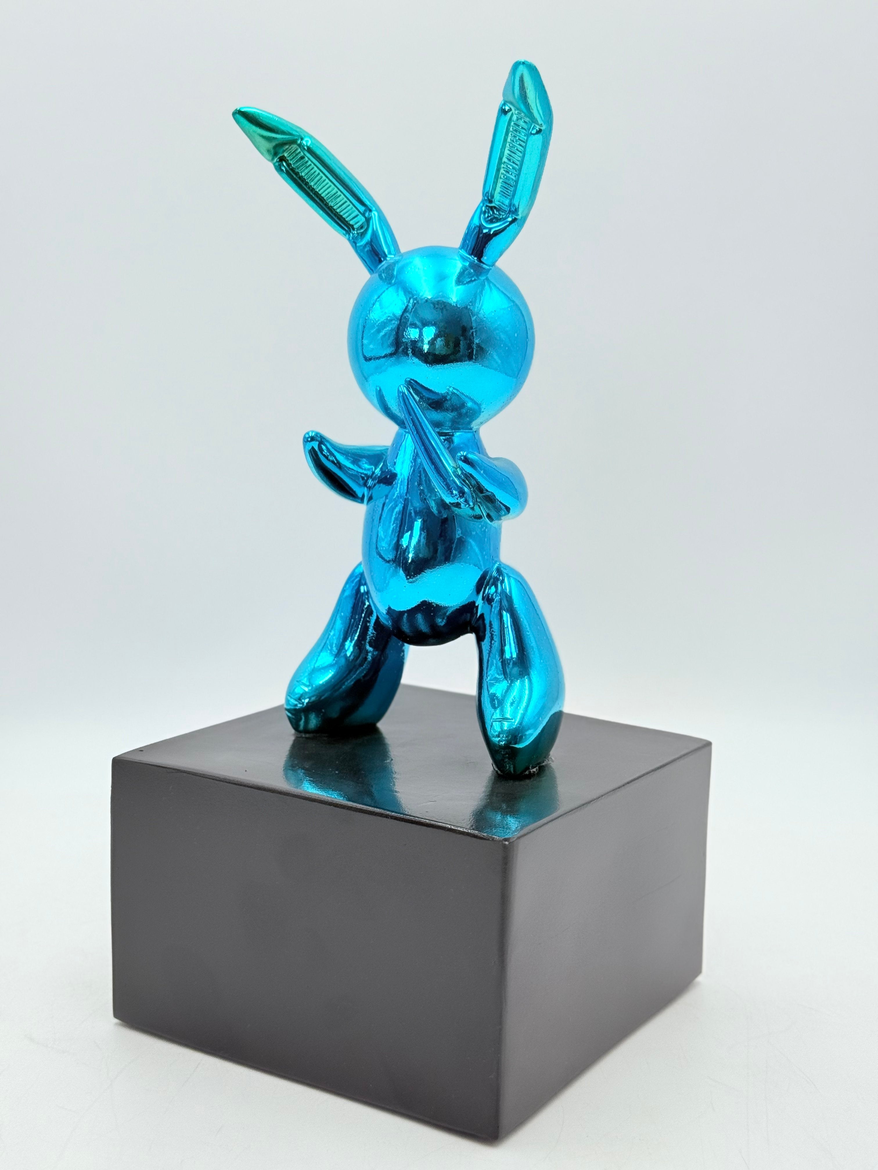 Small Balloon Rabbit Sculpture | Blue Chrome Edition